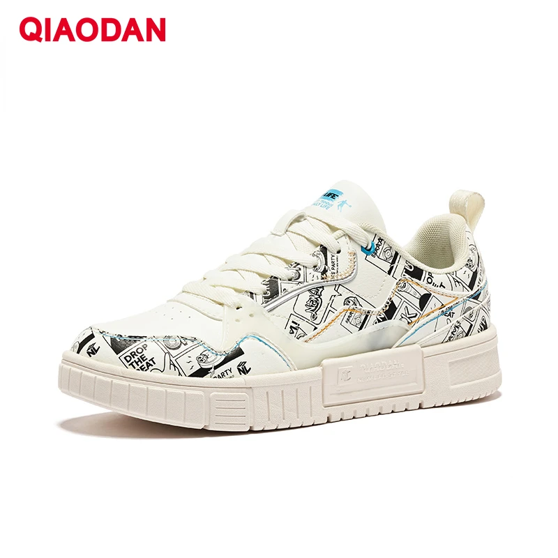 QIAODAN Sneakers Women 2023 Autumn New Commuter Casual Anti-Slippery Balanced Comfortable Skateboarding Shoes GM12230507