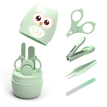 Kit per unghie per bambini, set per la cura delle unghie del bambino 4 in 1 con custodia carina, tagliaunghie per neonati, forbici e pinzette, strumenti essenziali per la cura del bambino