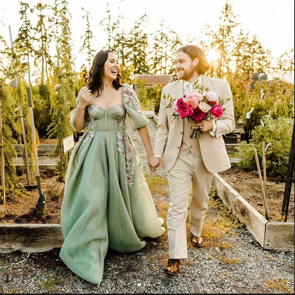 

Half Puffy Sleeves Netting Wedding Photogrphy Dress Embroidered Flower Factory Make Beading Garden Princess Prom Homecoming Gown