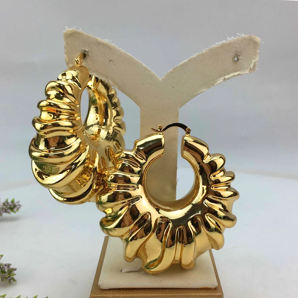 Yuminglai Fashion Luxury Jewelry Accessories Big Bold Dubai Goldplated Earrings for Women FHK17990