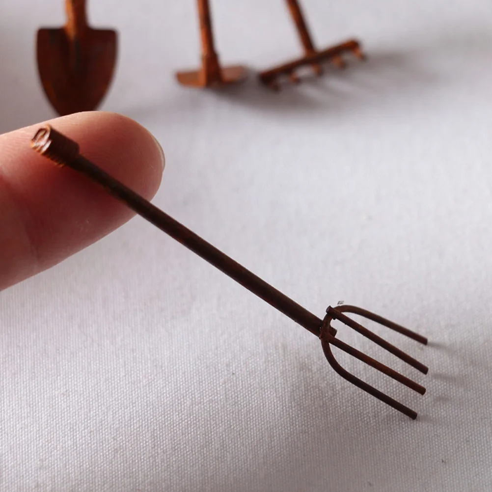 

4Pcs Metal Tool Decoration Miniature Garden Tools Metal Tool Ornament Micro Landscape Tools Decor