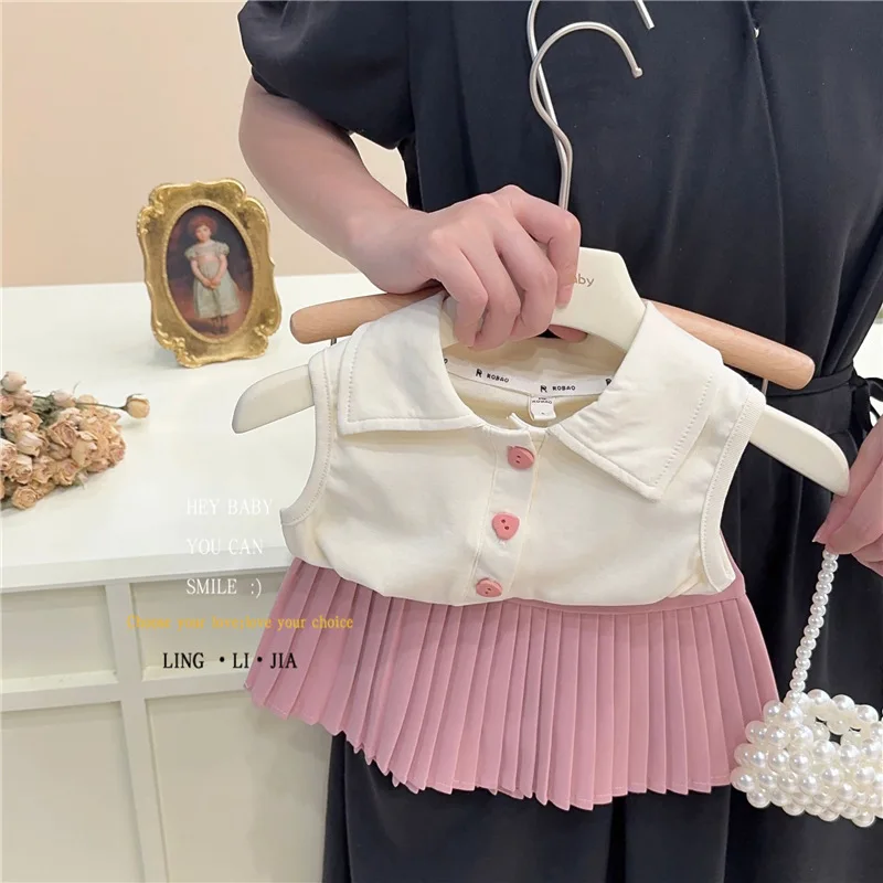 

Корейский Летний комплект детской одежды 2024 для маленьких девочек из 2 предметов, хлопковая Однотонная рубашка-поло без рукавов, плиссированная юбка, наряд для маленьких девочек