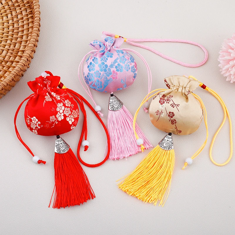 

Chinese Style Jewelry Storage Bag Handmade Vintage Embroidery Sachet Lucky Tassel Drawstring Gift Bag Gift Brocade Hanging Decor