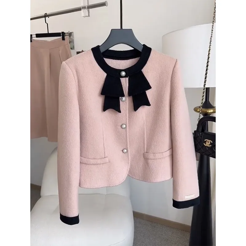 French Elegant Long Sleeve Round Neck Women's Coats Autumn and Winter Fashion Pink Beaded Single-Breasted Slim Fit Jackets