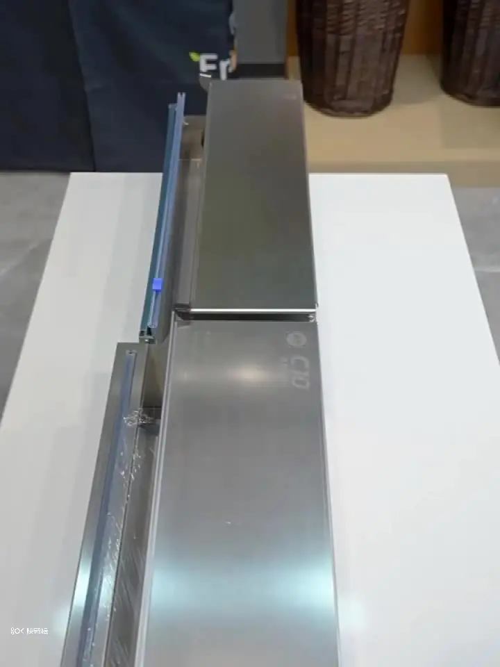 Dispenser Magnetico Per Pellicola E Carta Alluminio Con Taglierino - Nero, Per Frigorifero, Con Rotolo Incluso