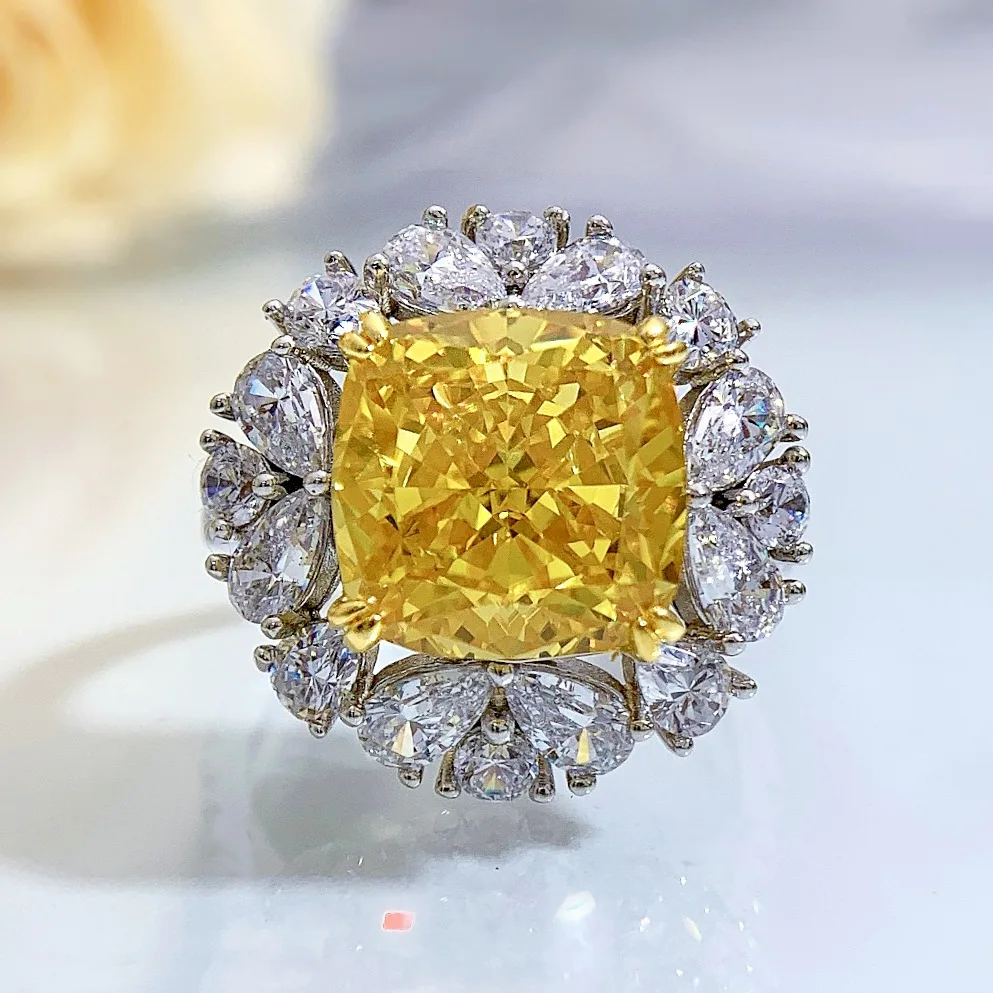

2023 New S925 Silver Ring for Women 11 * 11 High Carbon Diamond Ice Flower Cut Fashion Simple Ring