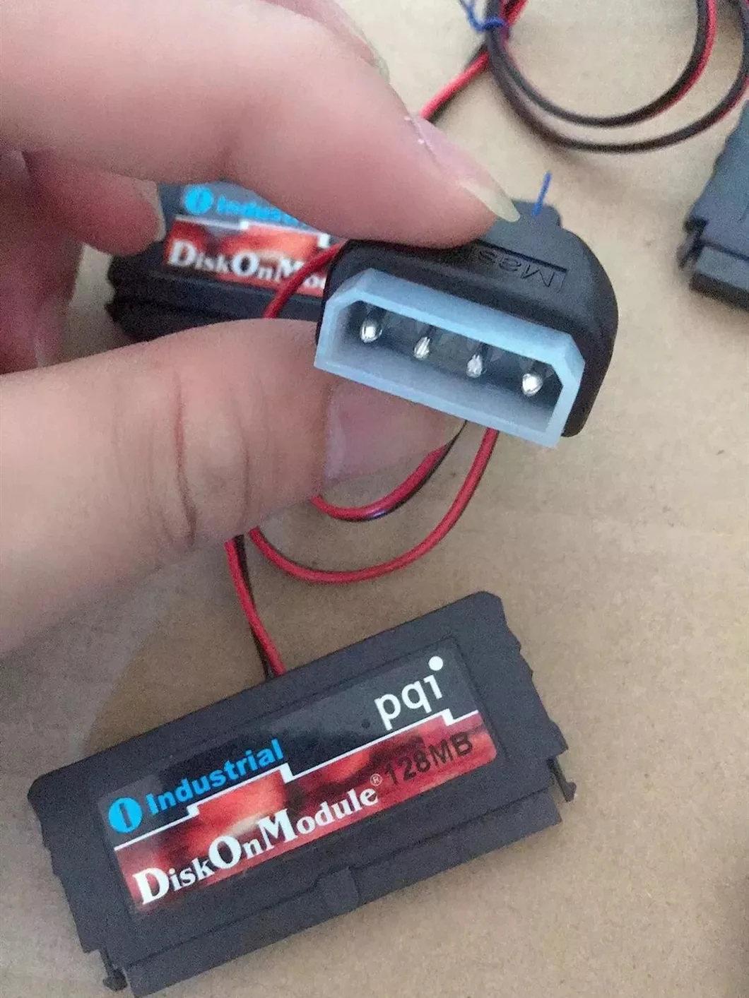 오리지널 IDE 40핀 DOM SSD 디스크 온 모듈 1GB/512MB/128MB 산업용 플래시 메모리 MLC(하드웨어 애플리케이션용 스위치 포함)
