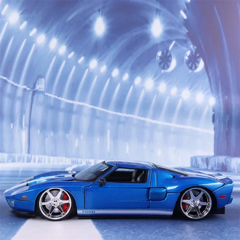 DAB シリーズ　1/24   2005 FORD GT Amazon.com: Jada Toys Bigtime Muscle 1:24 2005 Ford GT Die
