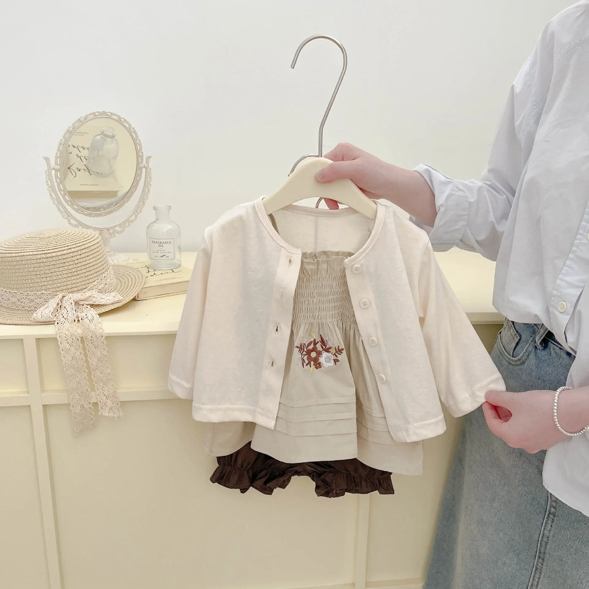 Slide image eda599abcc6149a087d7f92a79297af2