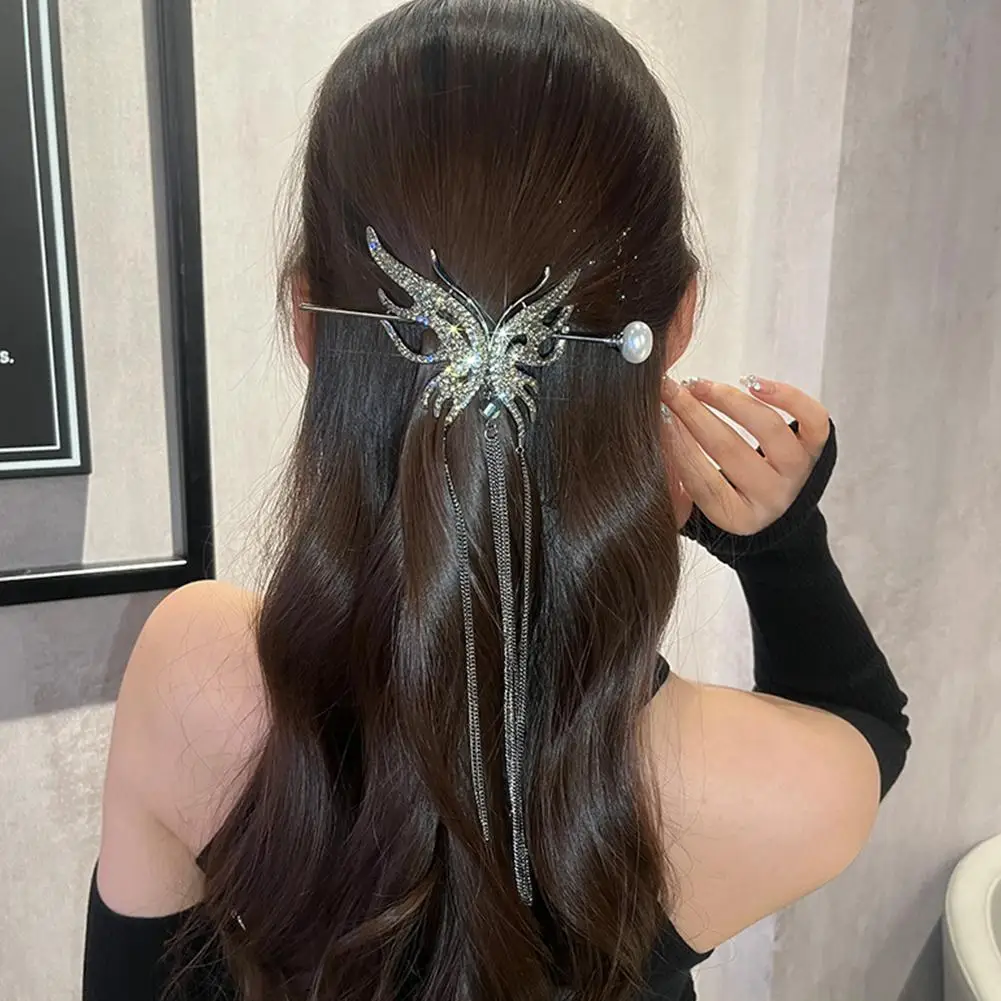 Рисунок 5 - Женская заколка для волос с бабочкой