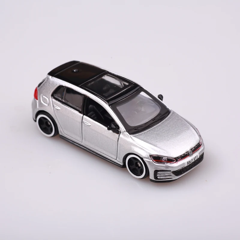 

Модель автомобиля Bburago GreenLight 1/64 GOLF GTI, литая под давлением, из металлического сплава, модель автомобиля M2, 1:64, детский подарок на день рождения