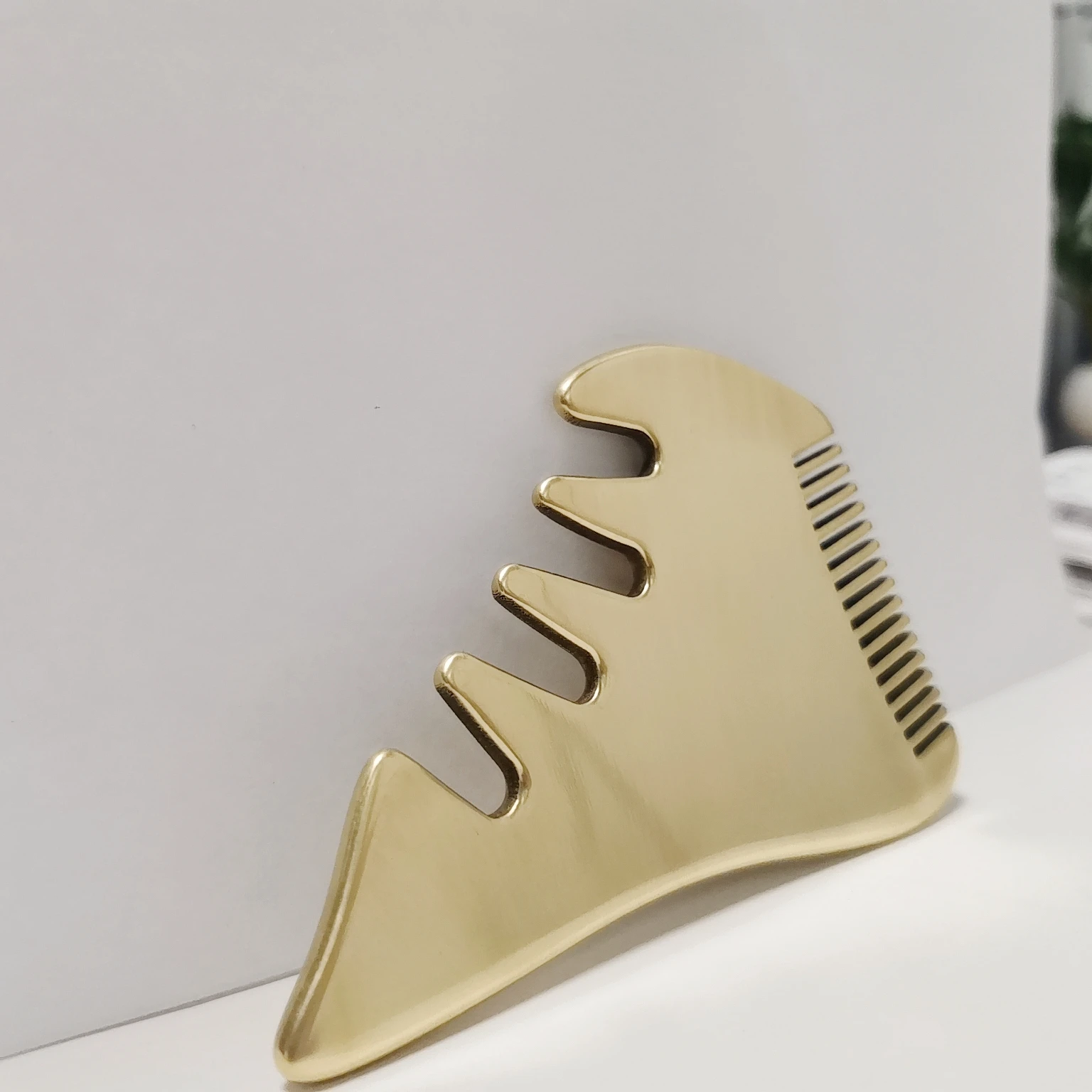 Рисунок 3 - Многофункциональная Массажная гребень