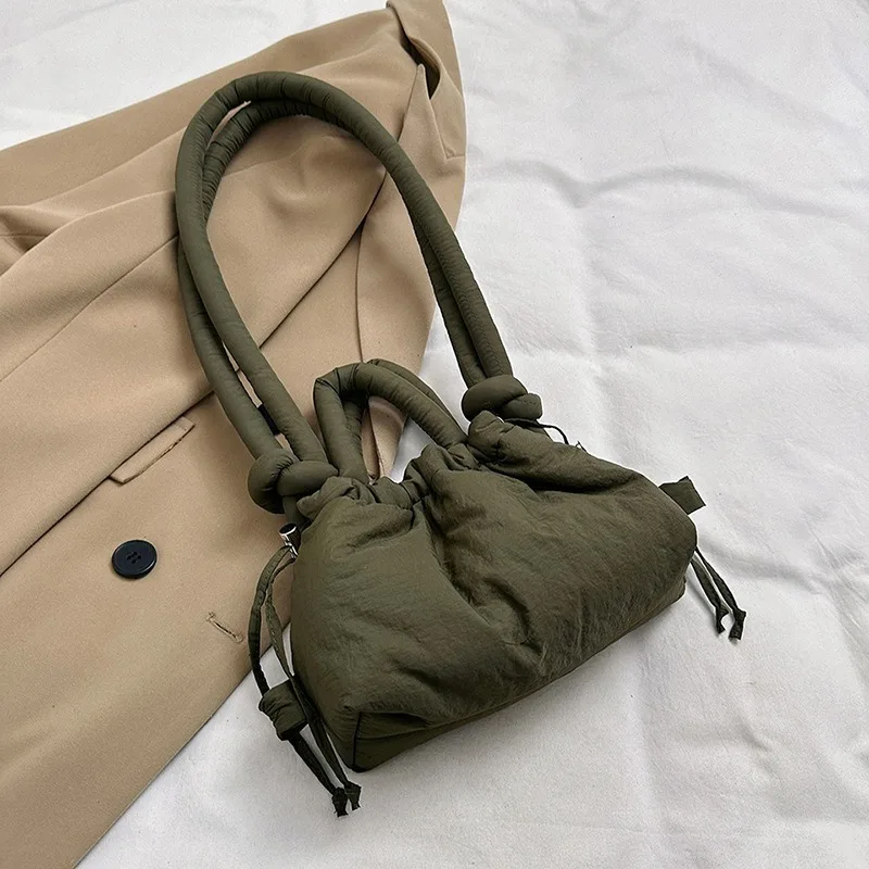 ตัวเลือกสินค้า กระเป๋าถือแฟชั่นเกาหลี กระเป๋าสะพายข้าง กระเป๋า Mini Tote ผ้า Soft Dacron สำหรับผู้หญิง