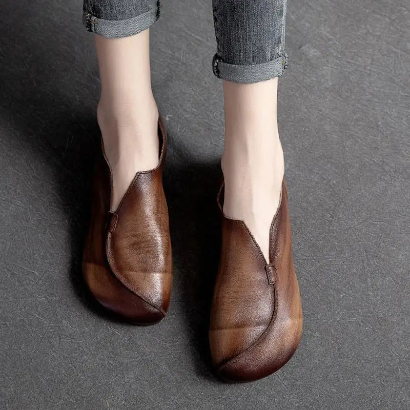 

2024 Soft Comfort Round Toe Casual Loafers Women Retro Leather Moccasins Woman Designer V neck Patch Ballet Shoes Zapatos Mujer