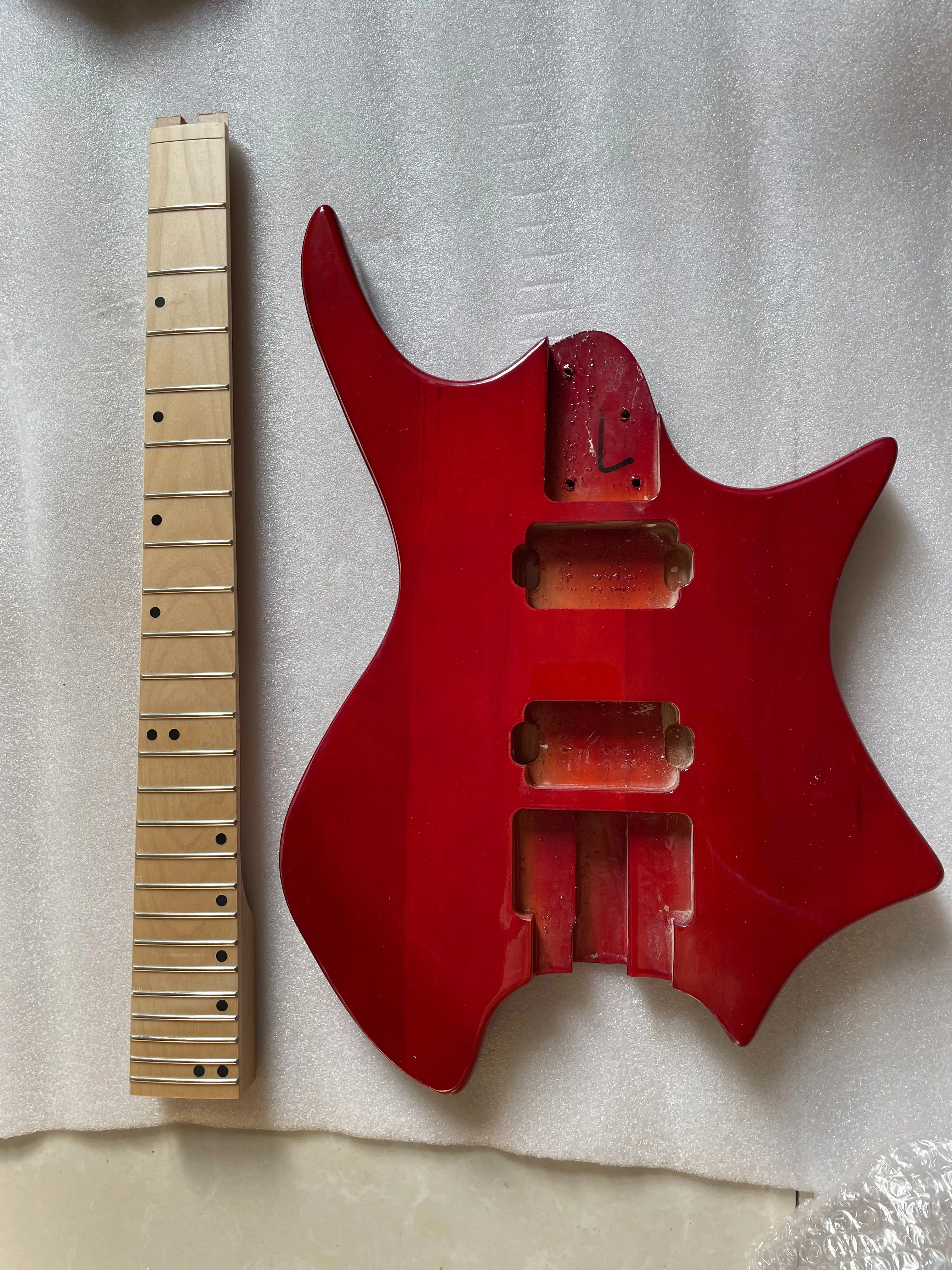 ASetof24FretHeadlessElectricGuitarGlossFinishedBasswoodBody