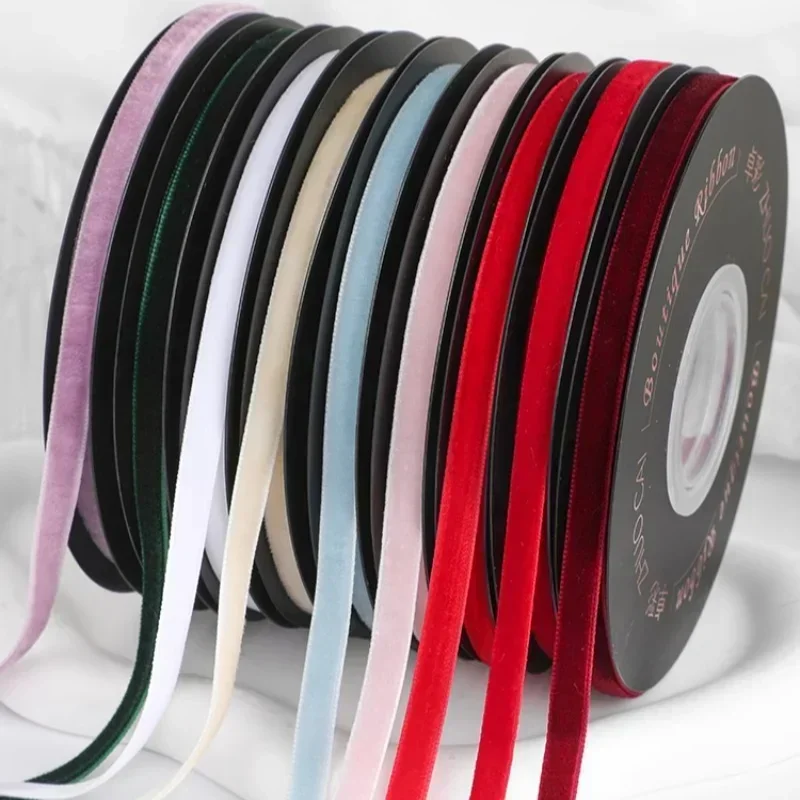 5yards/roll wide 6mm Velvet Ribbon Wedding Party Decoration Handmade Gift Wrapping Hair Bowknot DIY Christmas Decoration 5yards/roll wide 6mm Velvet Ribbon Wedding Party Decoration Handmade Gift Wrapping Hair Bowknot DIY Christmas Decoration