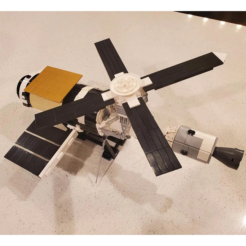 

MOC Space Satellite Orbit Skylab Spaceship Building Blocks Kit 1:110 Scale Universe Lab Salyut 7 w Bricks Toys For Children Gift