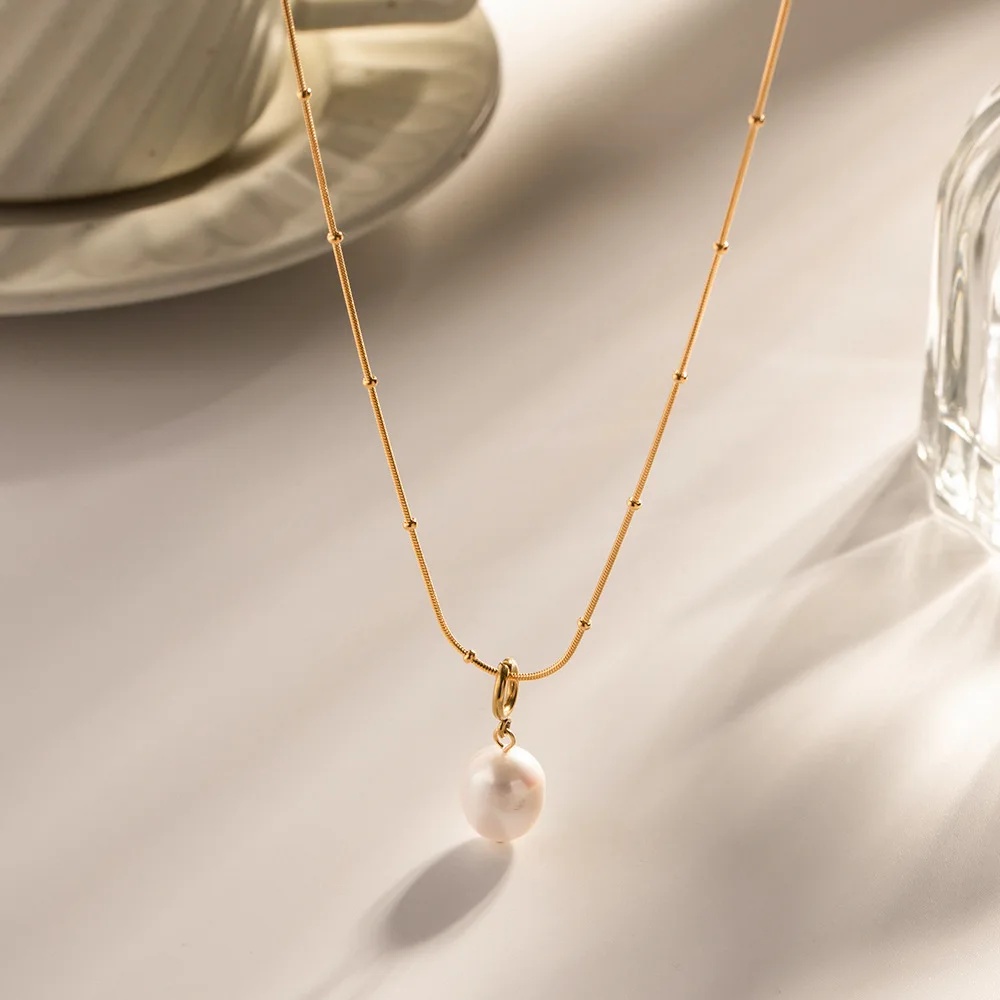 Olivenorma Natural Nacre Freshwater Pearl Pendant Necklace main image 0