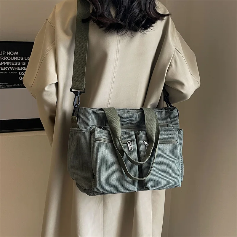 Borse a tracolla casual in velluto a coste Borsa a tracolla portatile per mummia per pendolari di grande capacità Borse da campeggio multistrato