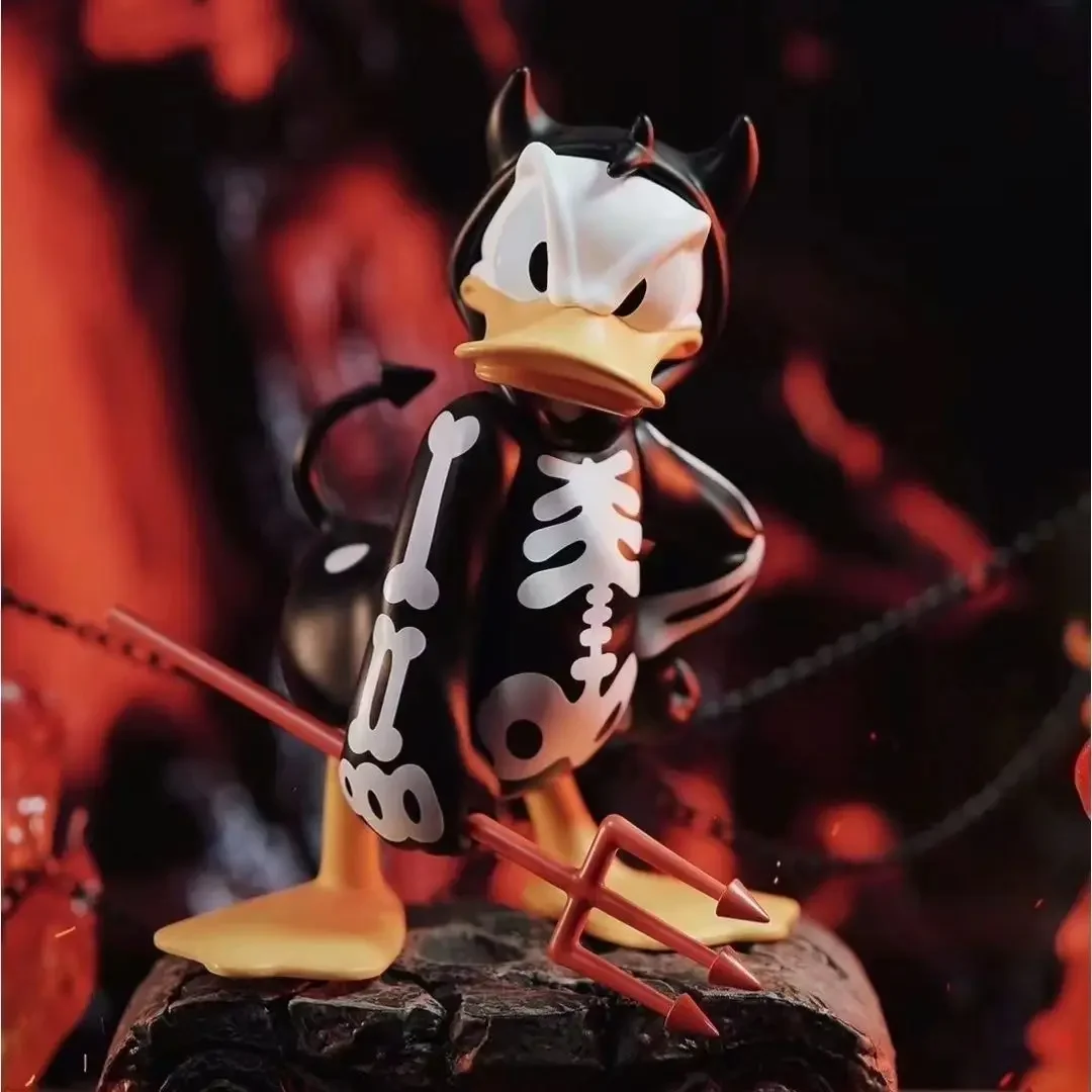 

Disney Donald Duck Figure Halloween Little Devil Ver Anime Peripheral Action Figurine Anime Model Statue Doll Toys Gift 15cm PVC