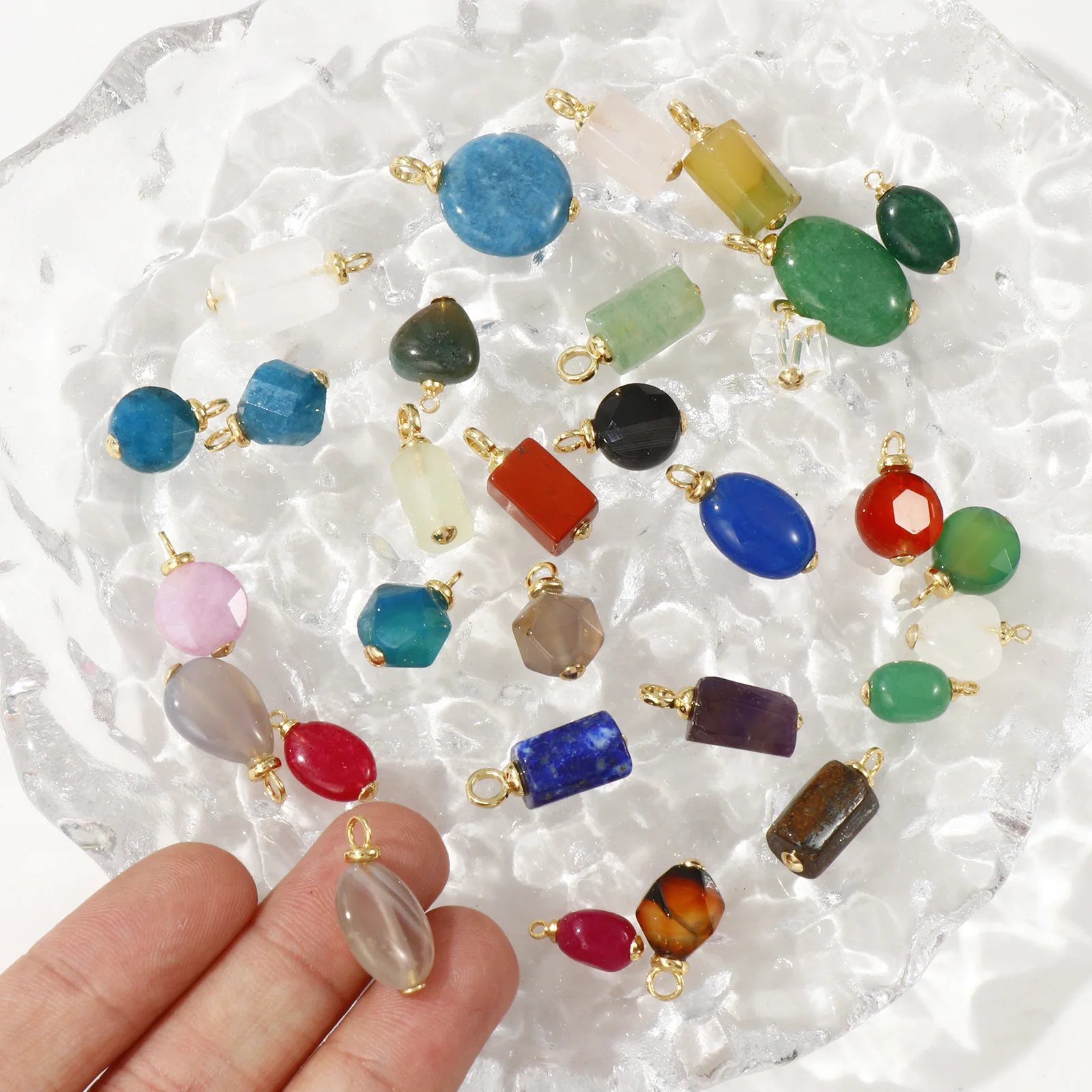 2 Stück Messing- und Naturstein-Charms, 18 Karat vergoldet, rechteckig, oval, rund, Zylinder, herzförmige Anhänger für die Herstellung von DIY-Halsketten – Detail 5
