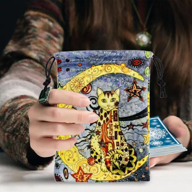 Bolsa De Terciopelo Para Tarot Y Runas Celtas | 13x18 Cm Con Cordón Y Bordado