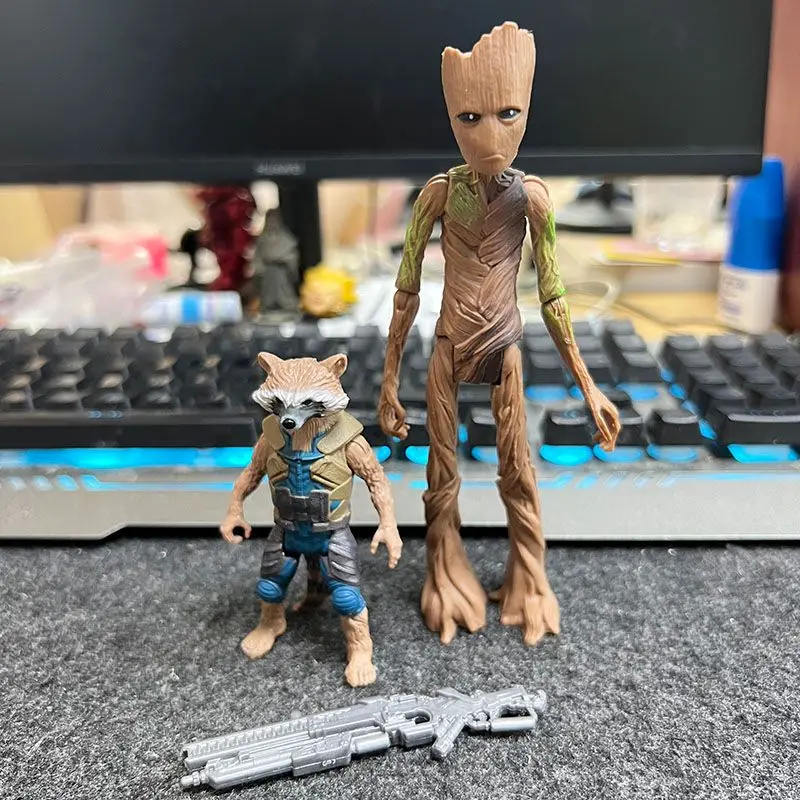 

Movie Marvel Guardians of The Galaxy Rocket Raccoon Tree Man Groot Action Figure Model Creative Children's Toy Christmas Gift