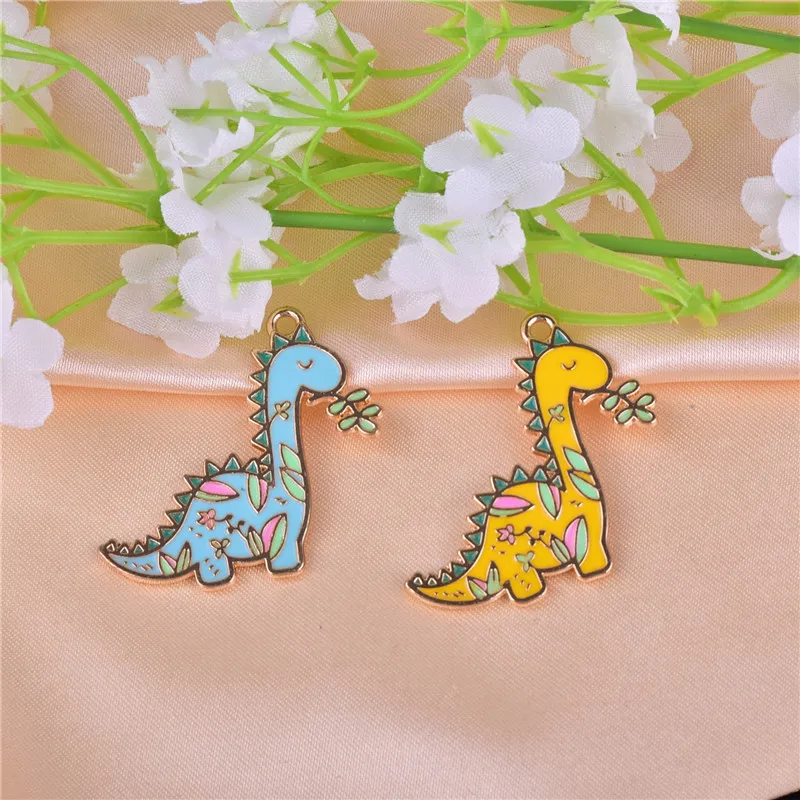 Рисунок 3 - Шарм-брелок эмалированный в виде цветка или динозавра