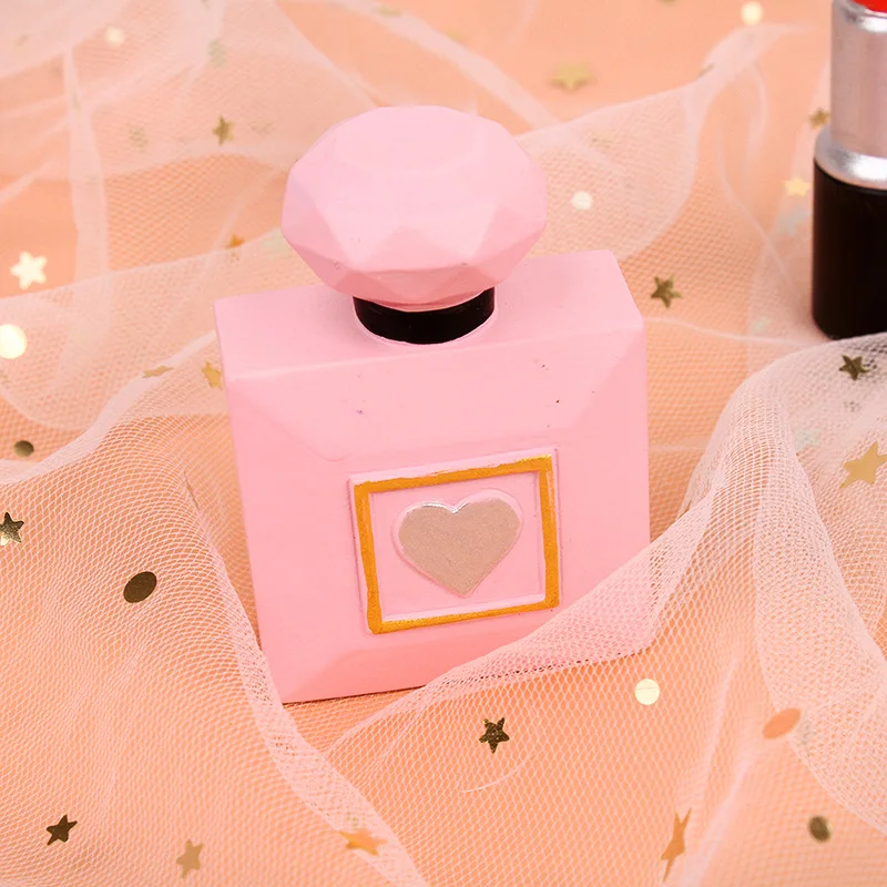 الفتاة حفلة عيد ميلاد مستحضرات التجميل زينة أحمر ا...