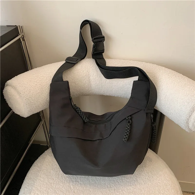 Casual Women's Canvas Bag Large Capacity Shoulder Bag Crossbody Bag Fashion Tote Bag Black Armpit Bag Student Handbag