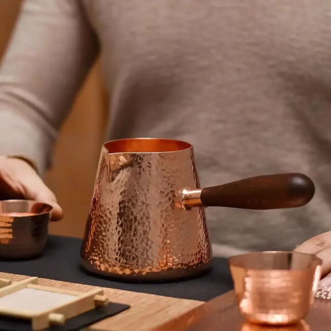 Pure Copper Latte Pitcher Milk Jug Wooden Handle Kettles Hammer Handcraft Drinkware Tableware 500ml