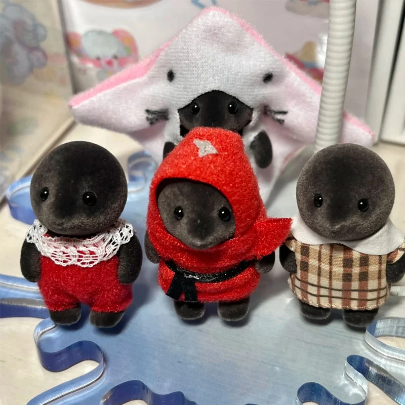 In Stock Original Sylvanian Families Anime Figure Mole Family Series Kawaii Doll Toy Sylvanian Family Room Collection Girls Toy