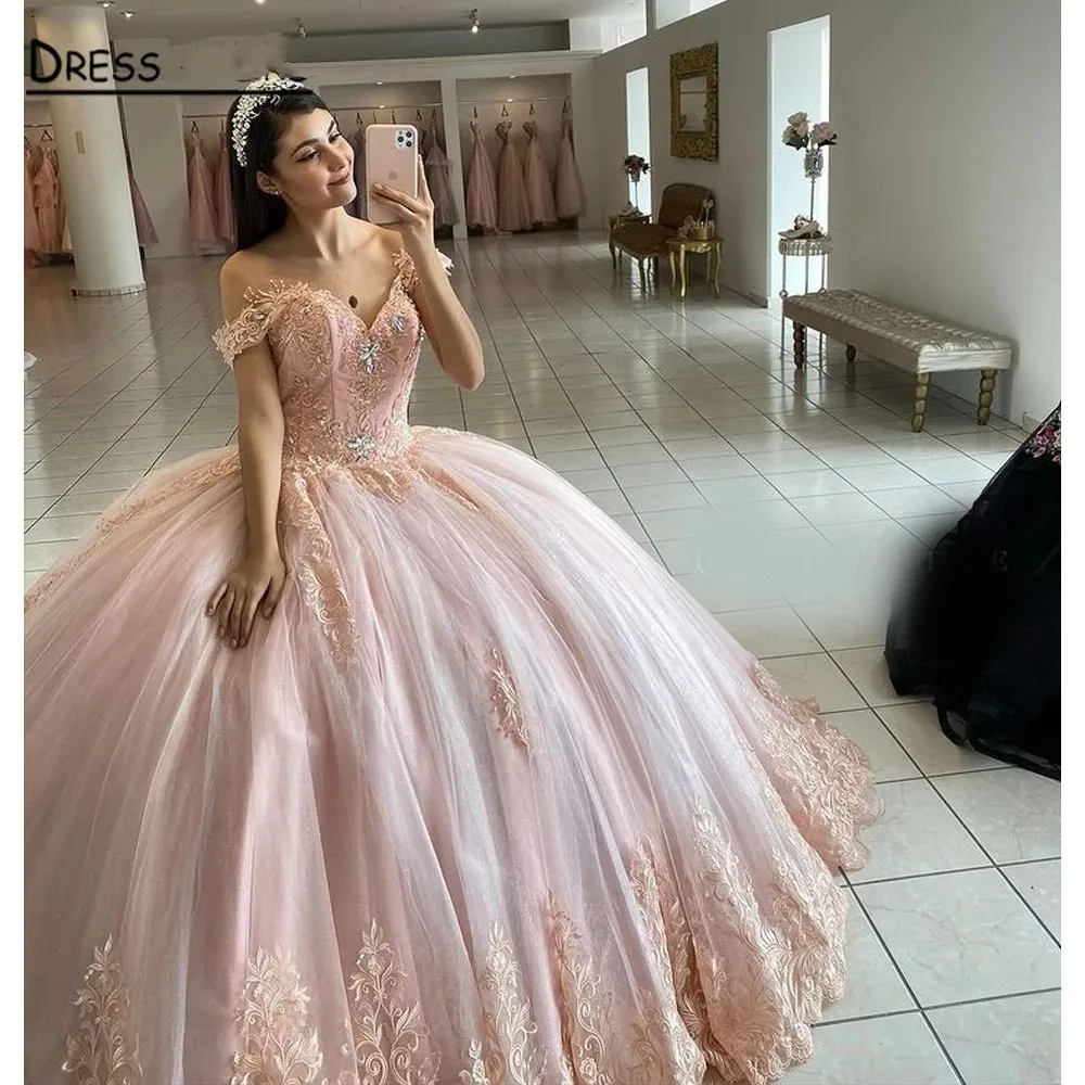 

ANGELSBRIDEP Off-Shoulder Pink Quinceanera Dresses Ball Gowns Sweet 16 Sexy Crystals Lace Applique Princess Birthday Party Gowns