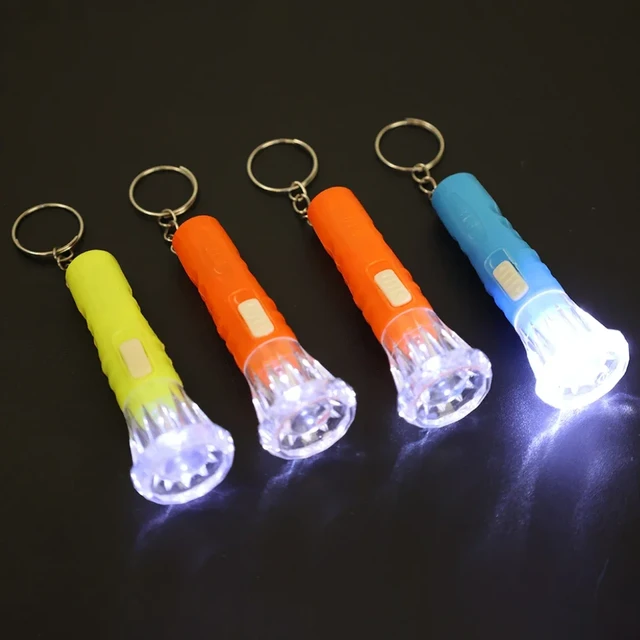 LLavero de luz LED para niños, linterna pequeña de Color aleatorio, juguete  para fiesta de cumpleaños