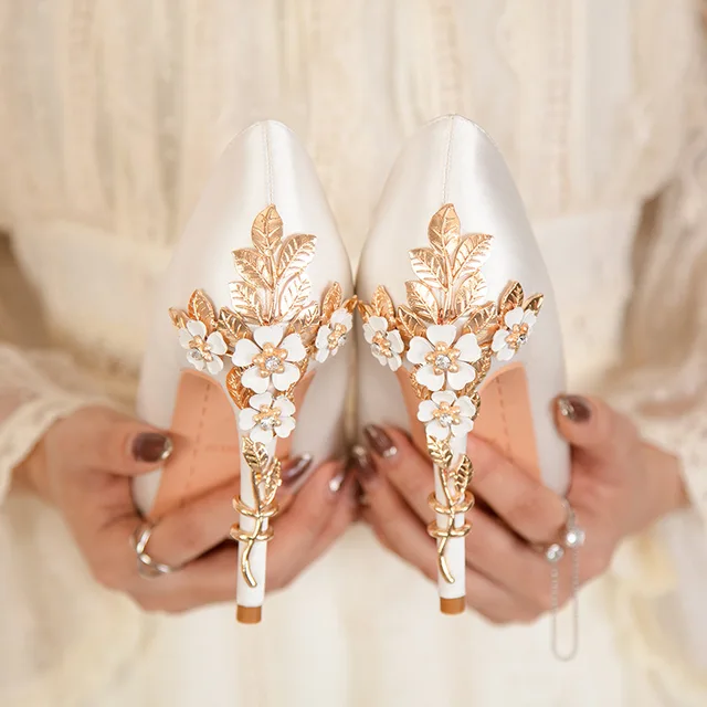 Elegant Women Pumps New Design Appliques Women's Party Shoes Bride Wedding Shoes High Heels Stilettos High-heeled Shoes Silk 2