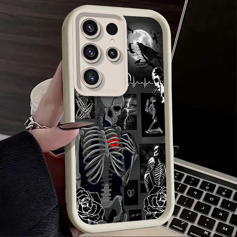 Stylish Artistic Heart Skull Phone Case - Unique Design Protective Cover