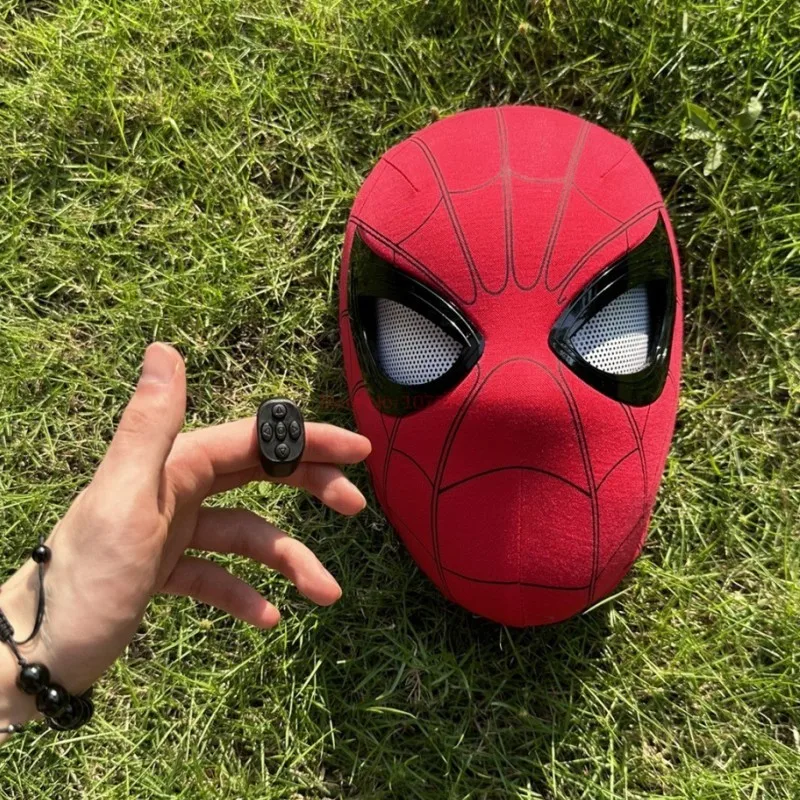まばたきで動く スパイダーマン マスク 電動