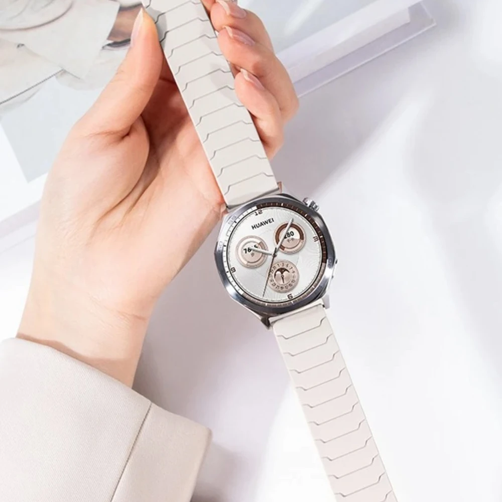 Magnetic Silicone Sports Strap - 22mm/20mm