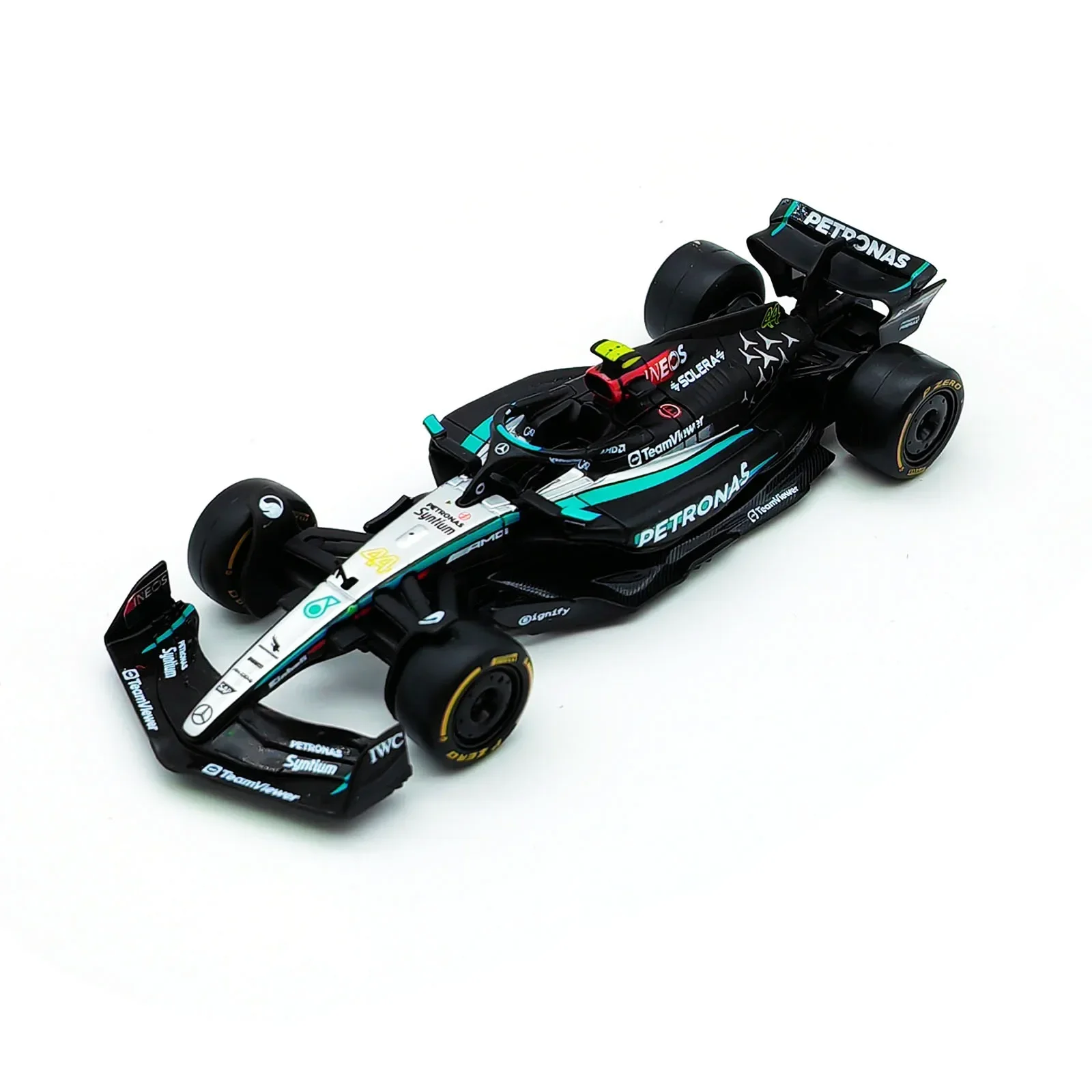 Bburago 1:43 Mercedes-AMG Petronas F1 Team W15 2024 #44 Hamilton #63 George Russell Alloy Car Die Cast Model Toy Collectible 2