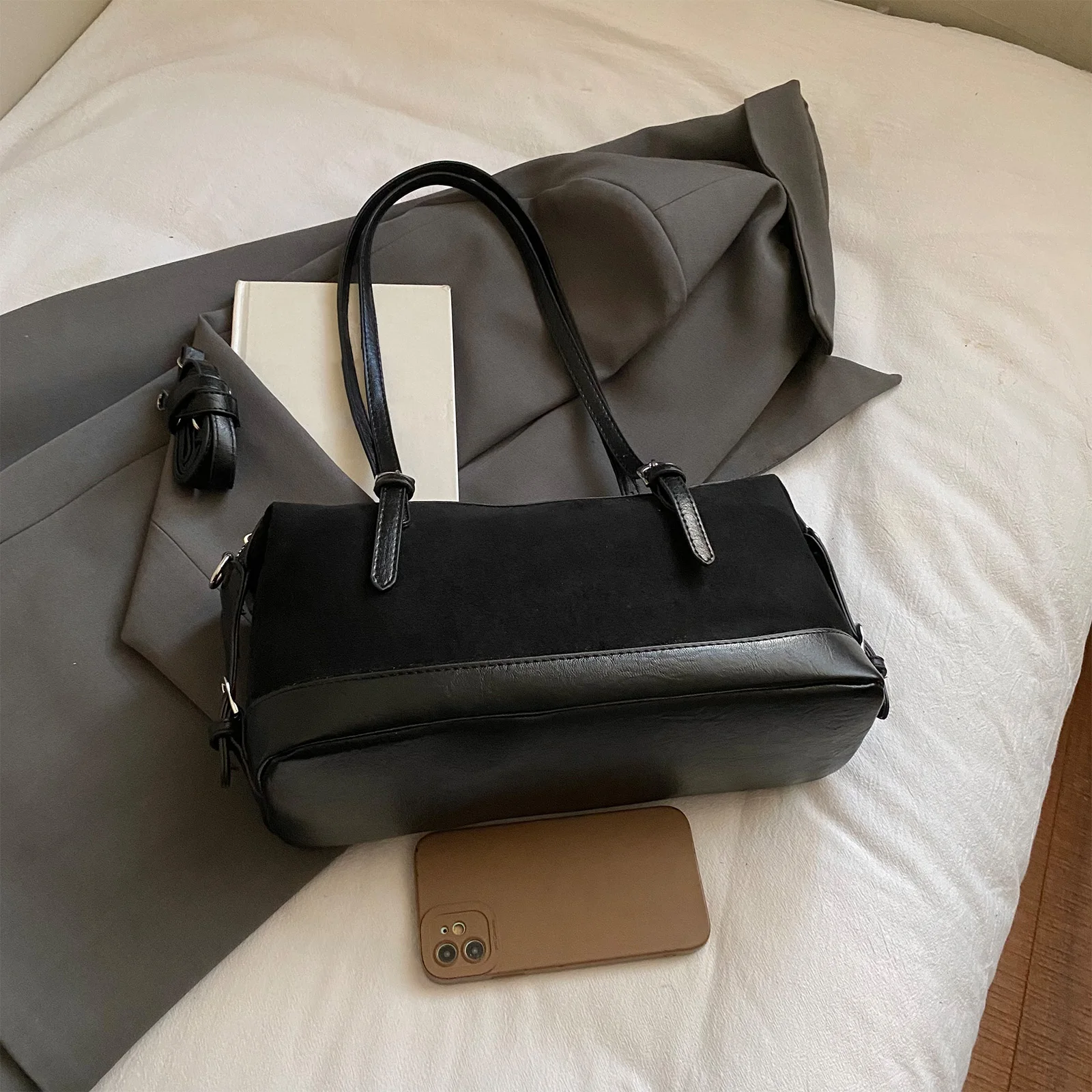 Women Girls PU Leather Single Shoulder Handbag with Zipper One Shoulder Armpit Bag Top-Handle Boston Bag for Outings Commuting