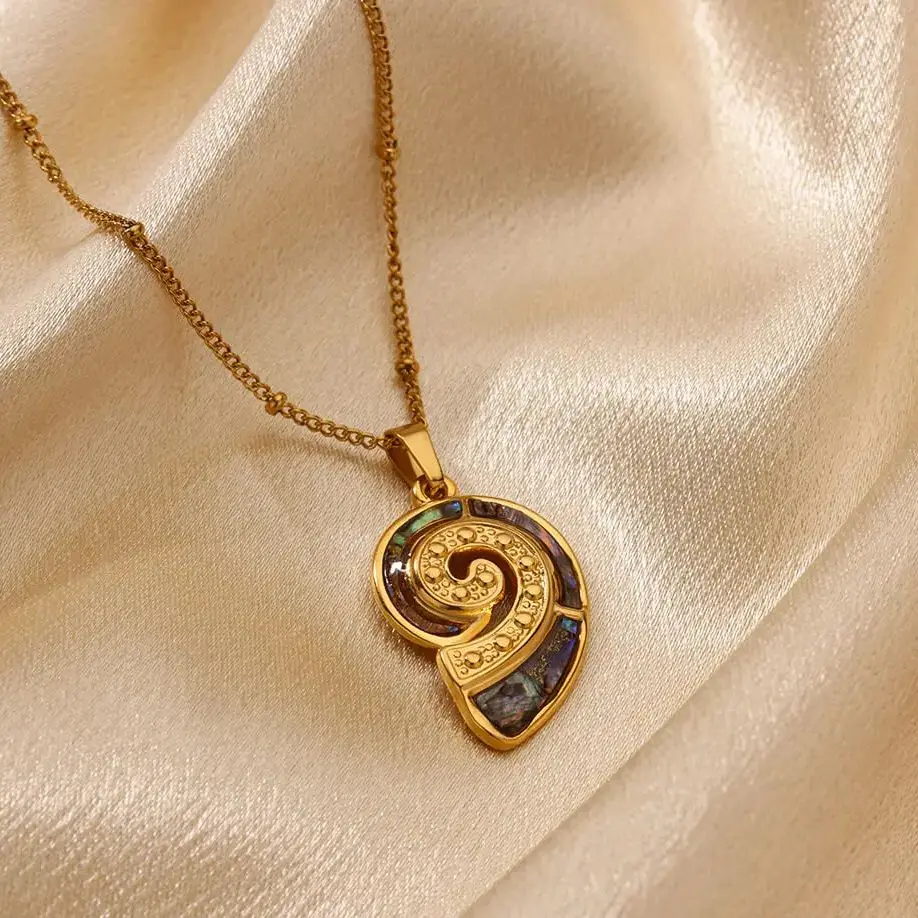 Conch Necklaces For Women