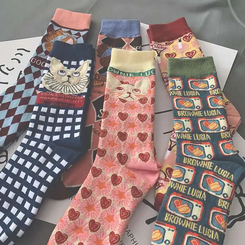 2022 vendita calda moda giapponese donna calzini autunno inverno Lolita calzini Vintage stampa Animal Floral Socks Calcetines Gato Mujer