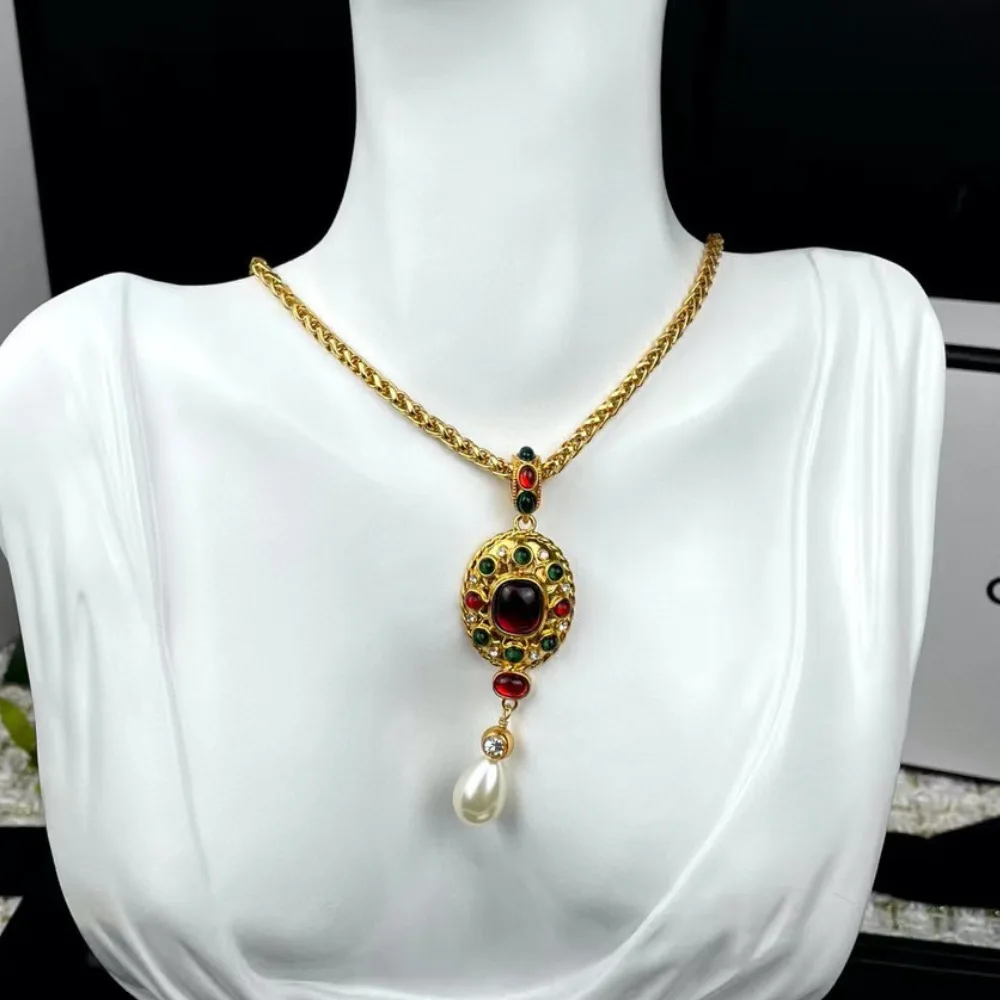 High Quality women's Jewelry Set. Top Medieval Jewelry, Original Designer Necklace. Red Gemstone Pearl Pendant Wedding Gift