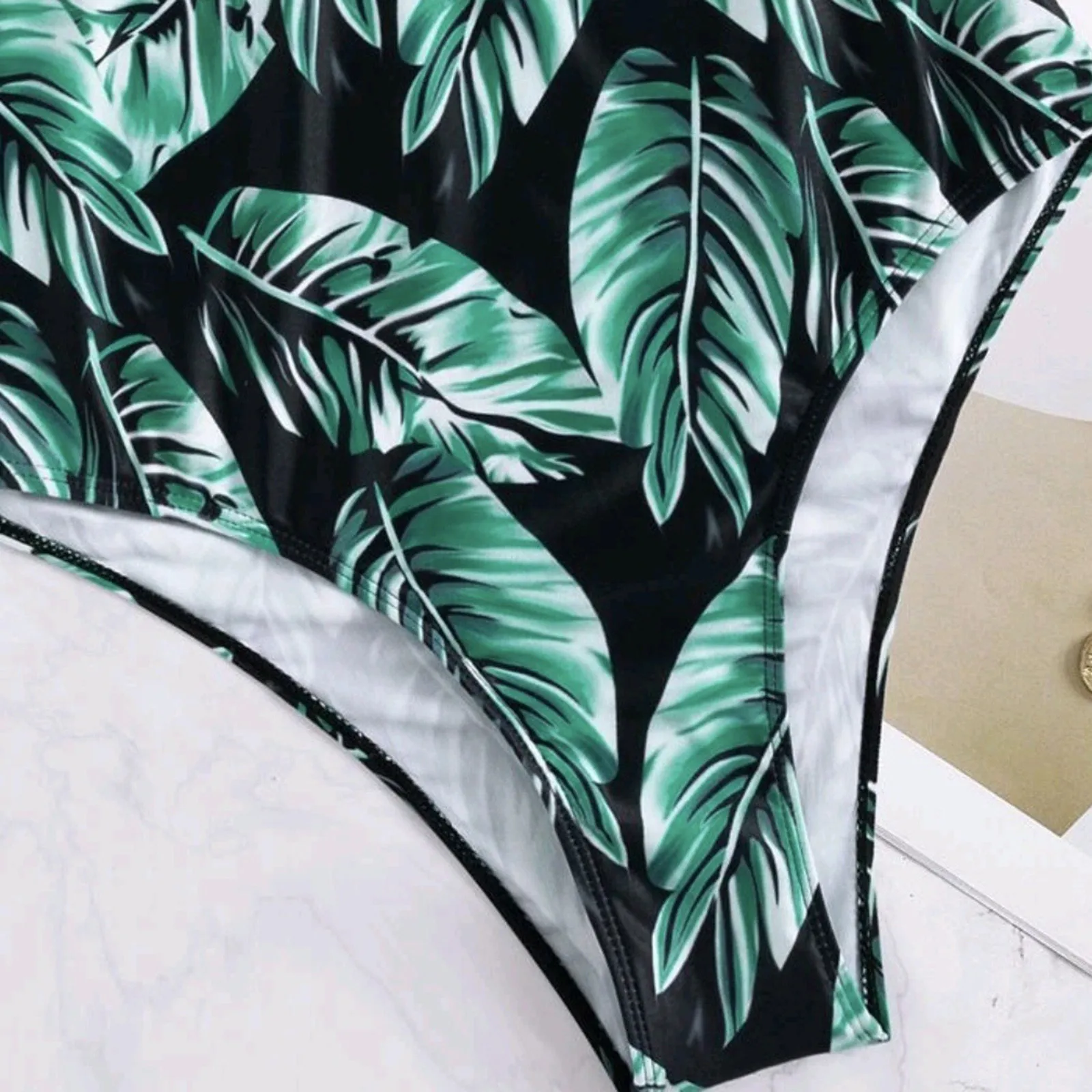 Bikini Image 8