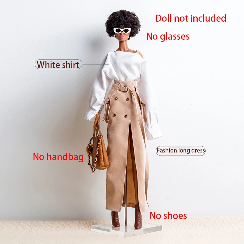 1／6ドールドールの秋冬レトロジャケットコートセット。ベルト付きウエストとサイドスリットが特徴の、ベージュのダブルブレストのロングドレス。