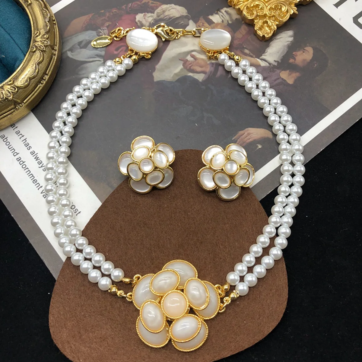

Blooming Flowers Woman Jewelry Necklace and Earrings Set Classic Romantic Style