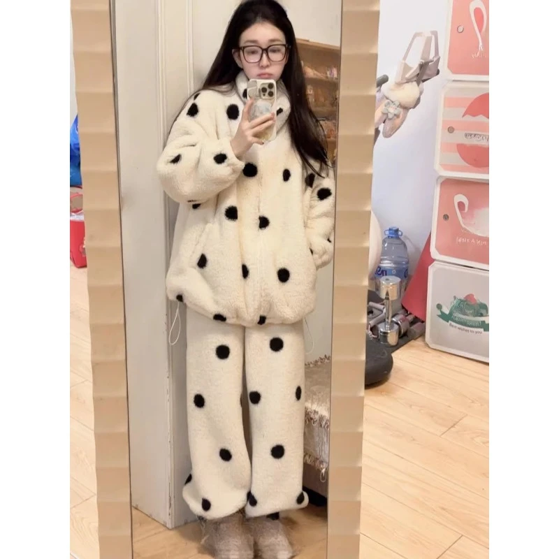 

Thickened Stand Collar Pajamas Female Coral Fleece Online Celebrity Fall and Winter Style A Loungewear Set Can Be Worn Outside