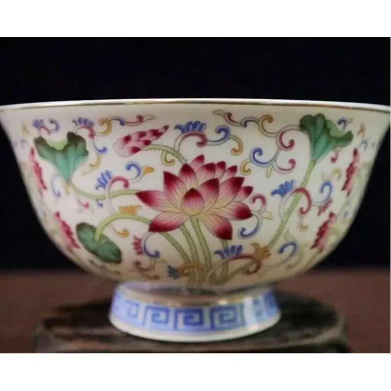 

Old Chinese powder color porcelain outline in gold flowers pattern bowl Qianlong