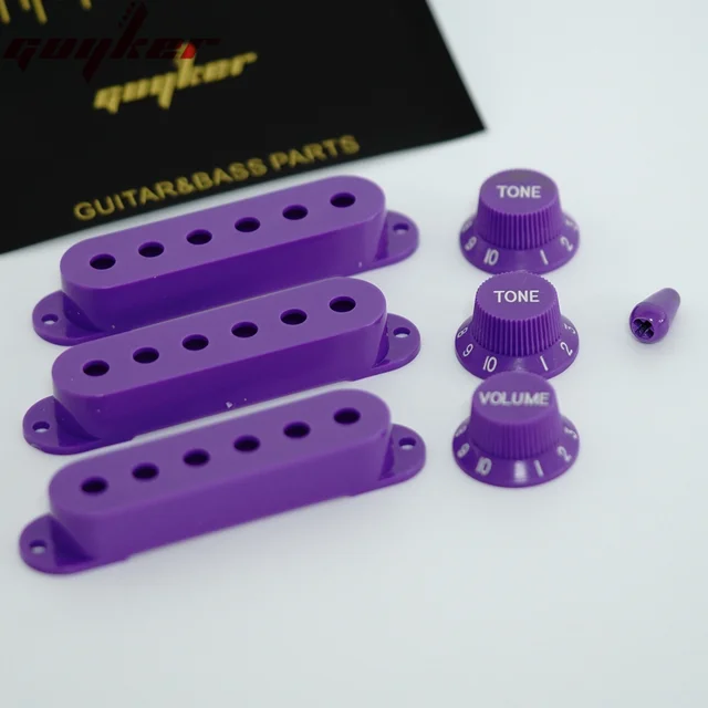 Set Copri Pickup E Manopole Per Chitarra Stratocaster - Bianco Con Dettagli Dorati - Foto 9