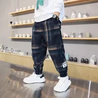 Karrierte Hose für Jungen – Bild 2